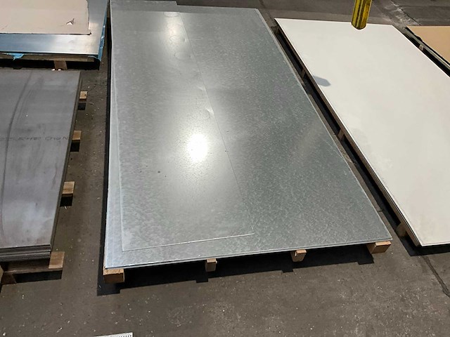 Stalen plaatmateriaal diverse maten en diktes (46x) - afbeelding 3 van  19
