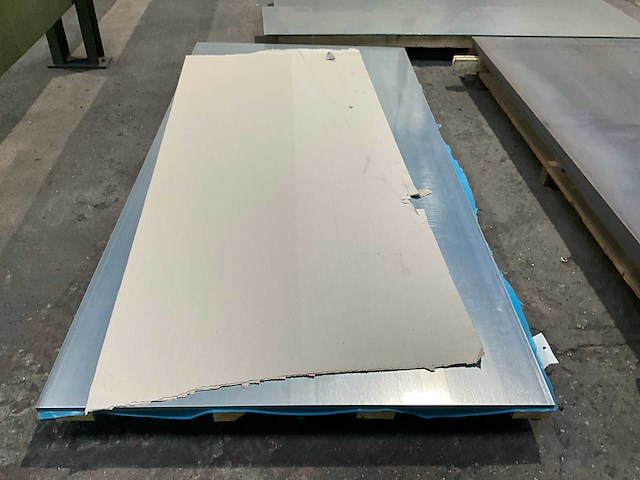 Stalen plaatmateriaal diverse maten en diktes (46x) - afbeelding 11 van  19