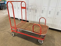 Stalen plateauwagen - afbeelding 2 van  4