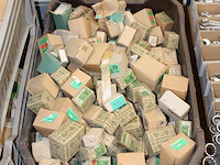 Stalen platkopschroeven in diverse afmetingen op pallet w.o. 4.0x20, 1.6x16, 2.5x10, 3x12 en 3.5x10. - afbeelding 3 van  4