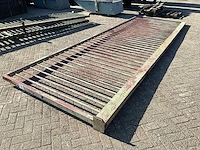 Stalen poort