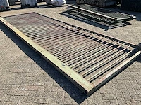 Stalen poort - afbeelding 3 van  4