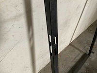 Stalen poortframe - zwart gespoten - afbeelding 2 van  3