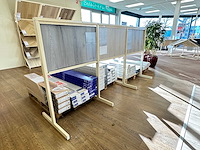 Stalen presentatiemeubel voor vloerdelen - afbeelding 1 van  3