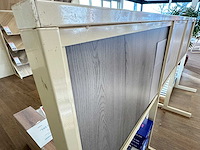 Stalen presentatiemeubel voor vloerdelen - afbeelding 3 van  3