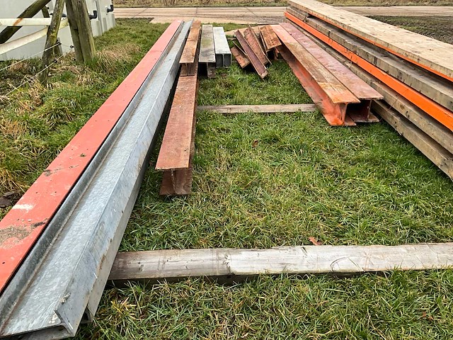 Stalen profielen + balken - afbeelding 11 van  11