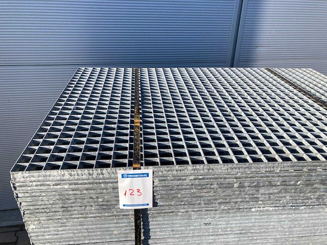 Stalen roostervloer 1090x740x25mm (46x) - afbeelding 5 van  5