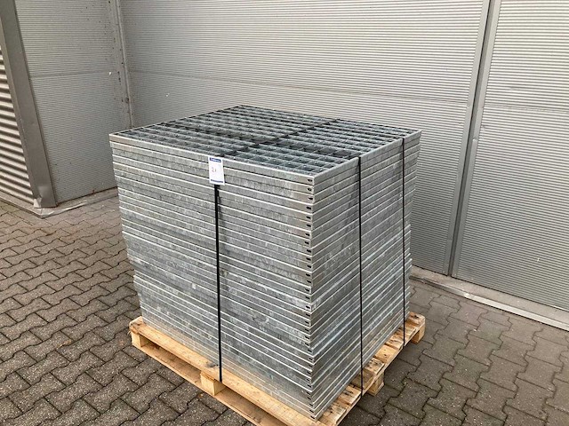 Stalen roostervloer 1100x830mm (32x) - afbeelding 2 van  3