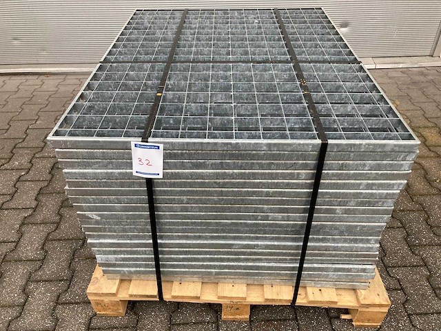 Stalen roostervloer 1100x850mm (19x) - afbeelding 2 van  3