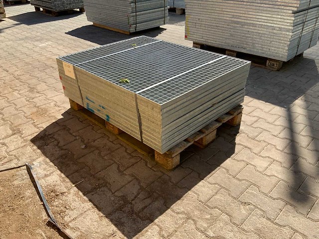 Stalen roostervloer 1120x880mm (11x) - afbeelding 3 van  6