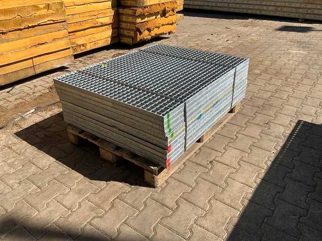 Stalen roostervloer 1120x880mm (11x) - afbeelding 1 van  3