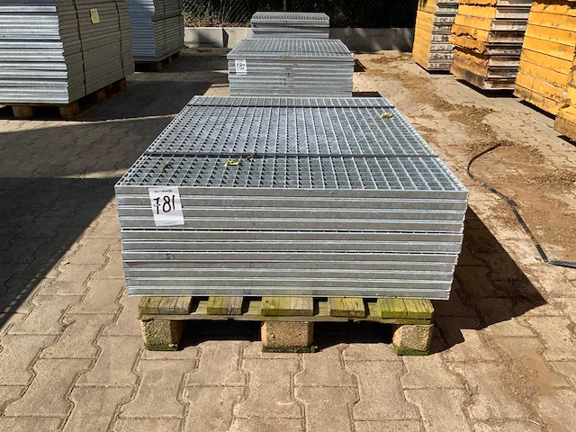 Stalen roostervloer 1120x880mm (11x) - afbeelding 2 van  3