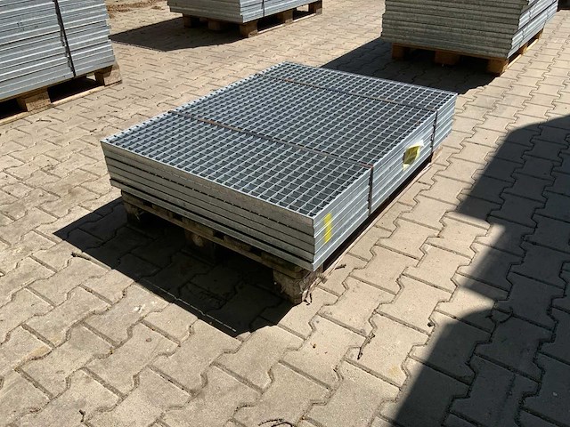 Stalen roostervloer 1120x880x30mm (6x) - afbeelding 4 van  6