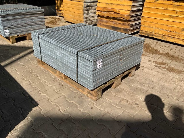 Stalen roostervloer 1170x880mm (12x) - afbeelding 1 van  7