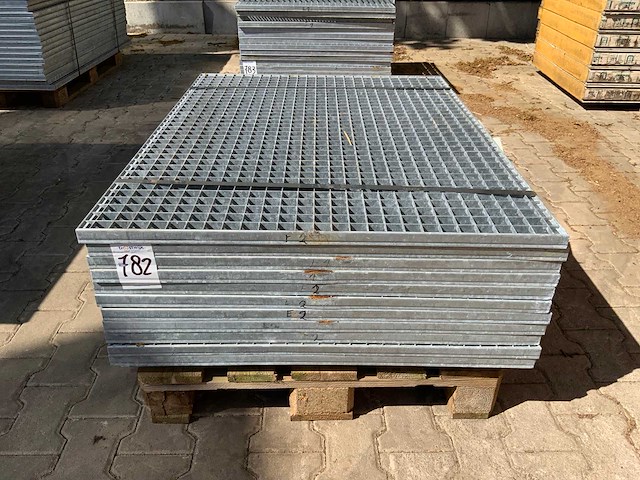 Stalen roostervloer 1170x880mm (12x) - afbeelding 3 van  5