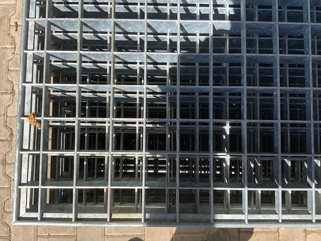 Stalen roostervloer 1170x880x30mm (25x) - afbeelding 7 van  7