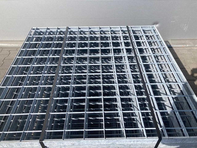 Stalen roostervloer 1190x1110mm (12x) - afbeelding 4 van  4