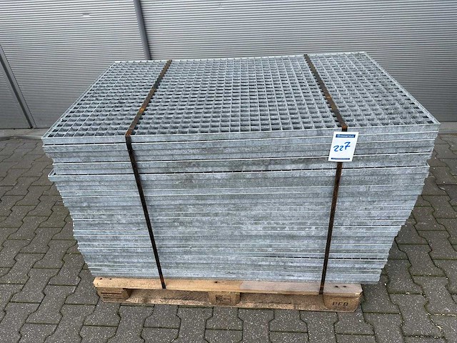 Stalen roostervloer 1240x740mm (31x) - afbeelding 1 van  2