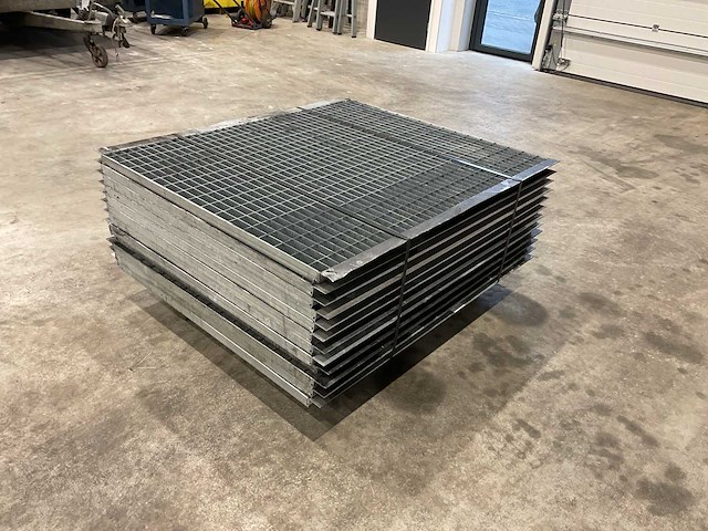 Stalen roostervloer (12x) - afbeelding 4 van  6