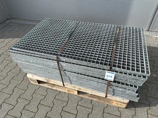Stalen roostervloer 1300x700mm (16x) - afbeelding 1 van  2