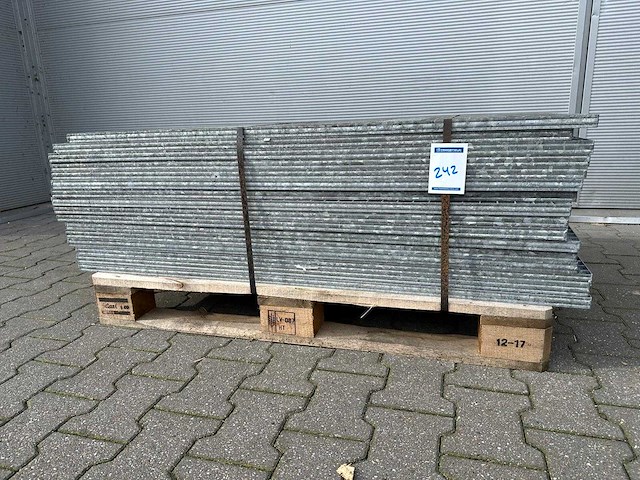 Stalen roostervloer 1300x700mm (16x) - afbeelding 2 van  2