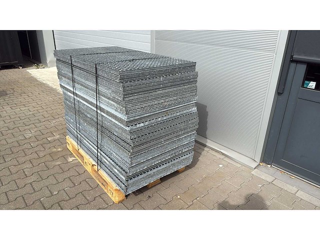 Stalen roostervloer 1340x740x25mm (38x) - afbeelding 2 van  2