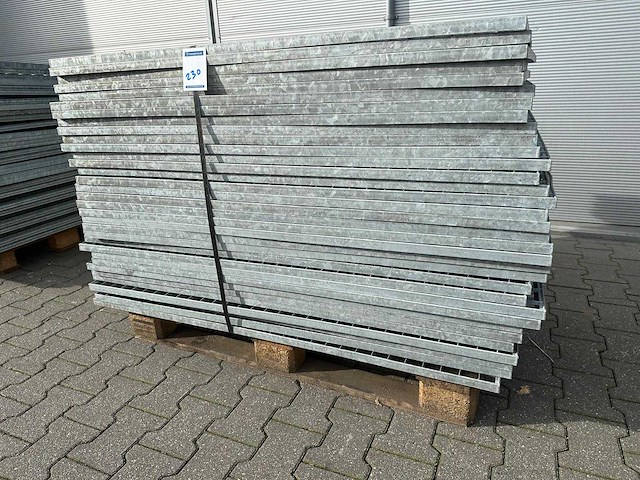 Stalen roostervloer 1340x880mm (33x) - afbeelding 2 van  3