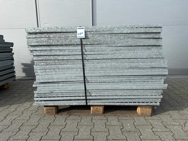Stalen roostervloer 1340x880mm (33x) - afbeelding 2 van  2