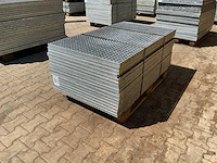 Stalen roostervloer 1400x780x30mm (16x) - afbeelding 2 van  6