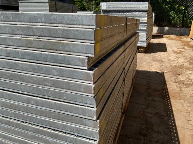 Stalen roostervloer 1400x780x30mm (16x) - afbeelding 5 van  6