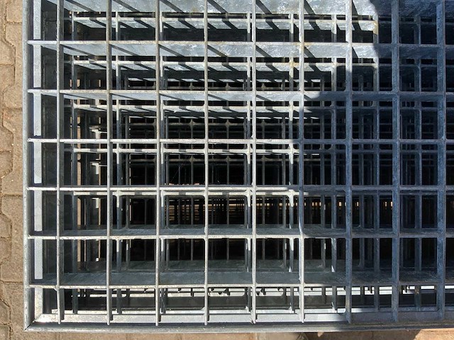 Stalen roostervloer 1400x780x30mm (16x) - afbeelding 6 van  6