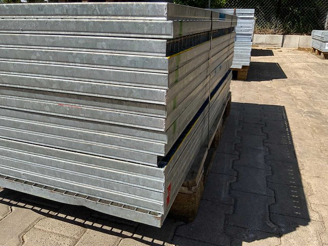 Stalen roostervloer 1400x780x30mm (16x) - afbeelding 6 van  7
