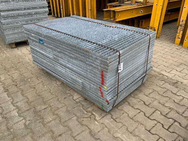 Stalen roostervloer 1400x880/780mm (18x) - afbeelding 2 van  7