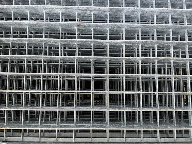 Stalen roostervloer 1400x880/780mm (18x) - afbeelding 7 van  7