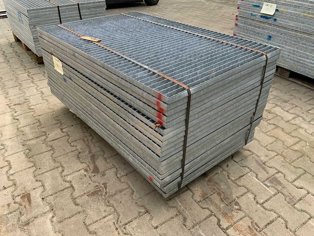 Stalen roostervloer 1400x880/780mm (18x) - afbeelding 3 van  3