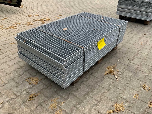 Stalen roostervloer 1400x880mm (11x) - afbeelding 2 van  2