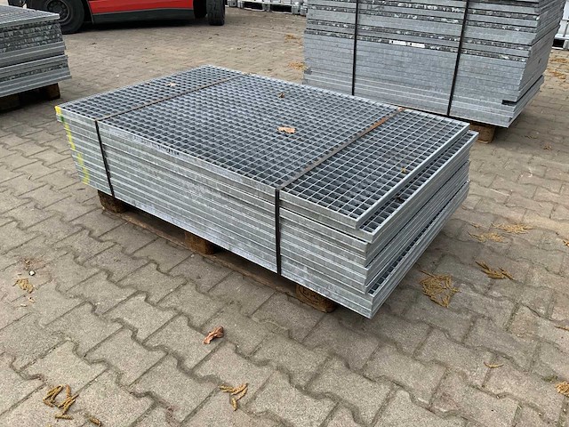 Stalen roostervloer 1400x880mm (11x) - afbeelding 1 van  3