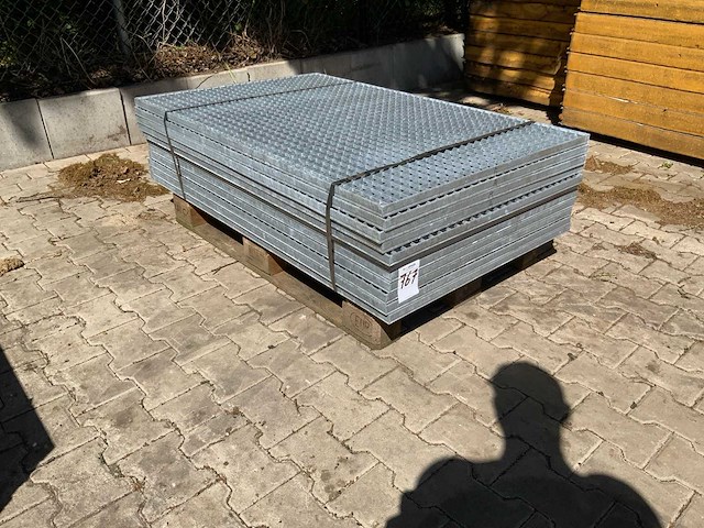 Stalen roostervloer 1400x880mm (11x) - afbeelding 1 van  7