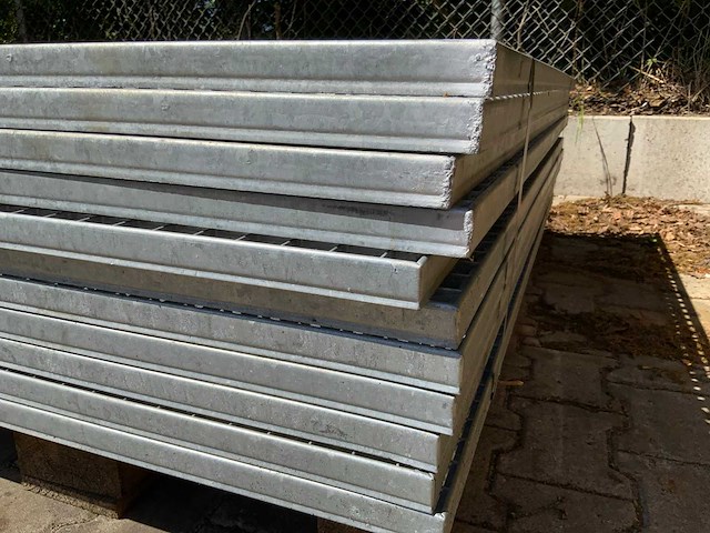 Stalen roostervloer 1400x880mm (11x) - afbeelding 5 van  7