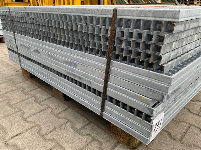 Stalen roostervloer 1400x880mm (15x) - afbeelding 7 van  7