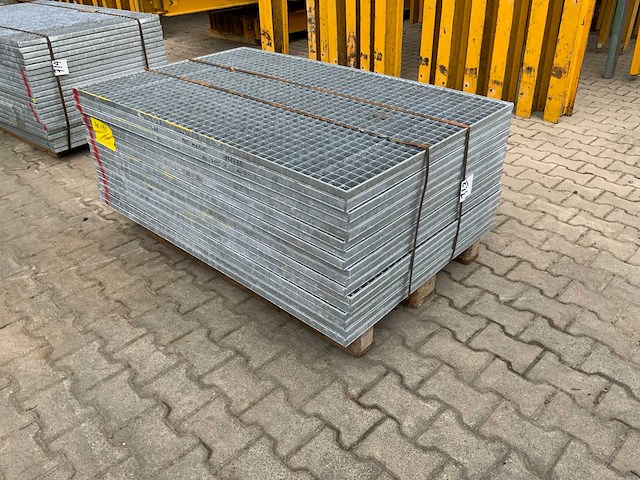 Stalen roostervloer 1400x880mm (17x) - afbeelding 1 van  7