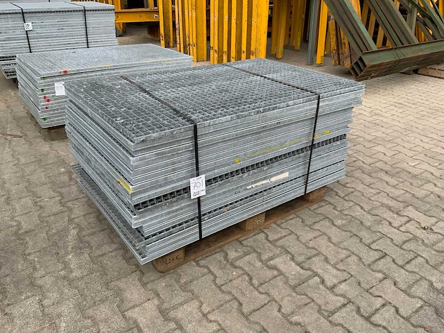 Stalen roostervloer 1400x880mm (20x) - afbeelding 1 van  6