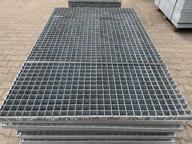 Stalen roostervloer 1400x880mm (20x) - afbeelding 6 van  7