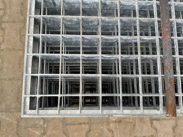 Stalen roostervloer 1400x880mm (21x) - afbeelding 1 van  1