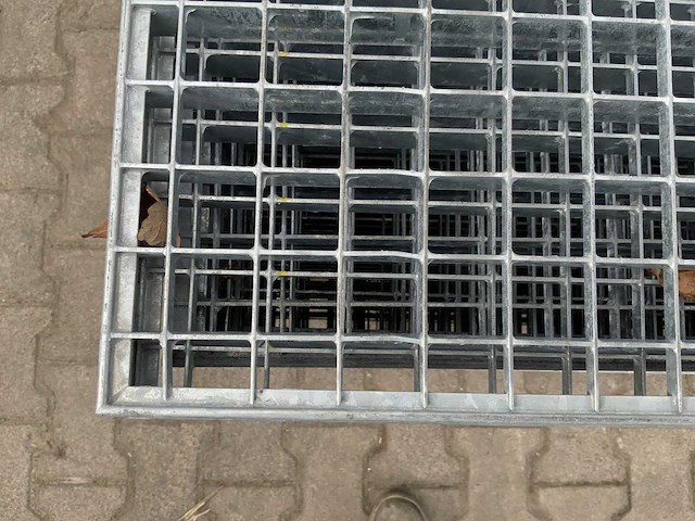 Stalen roostervloer 1400x880mm (22x) - afbeelding 1 van  1