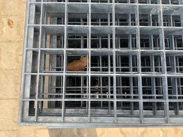 Stalen roostervloer 1400x880mm (25x) - afbeelding 3 van  4
