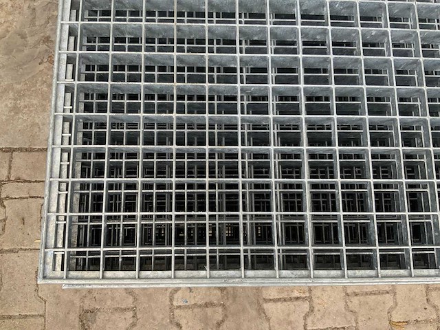 Stalen roostervloer 1400x880mm (25x) - afbeelding 3 van  7