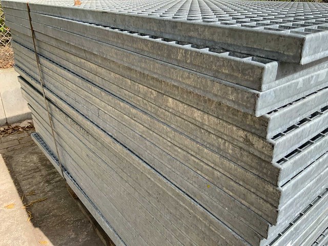 Stalen roostervloer 1400x880mm (25x) - afbeelding 7 van  7