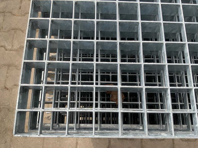 Stalen roostervloer 1400x880mm (25x) - afbeelding 3 van  3