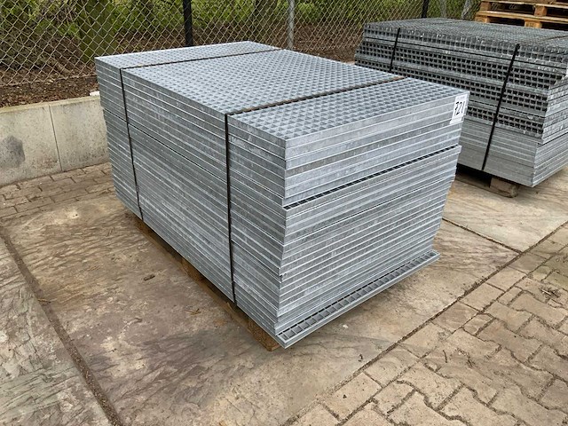 Stalen roostervloer 1400x880mm (25x) - afbeelding 1 van  7